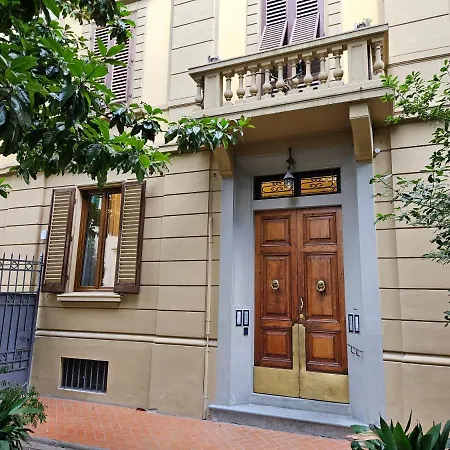 Del Roster Guest house Florence