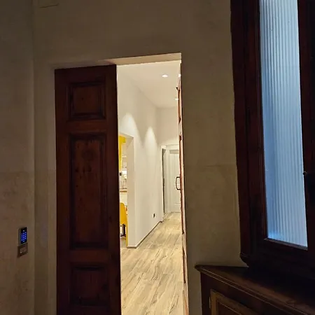 Del Roster Guest house Florence